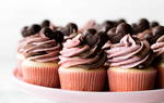 Vào bếp làm bánh cupcake cho ngày Lễ Tình nhân: Vừa đẹp vừa ngon