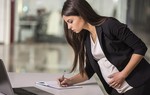 Trường hợp tạm hoãn hợp đồng lao động khi mang thai