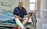 Nạn nhân kể phút hoảng loạn kêu cứu trên xe khách lúc tông vào ô tô tải đỗ bên đường