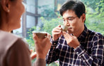 Trong cuộc liên hoan, sếp say nên tiết lộ với tôi một chuyện quan trọng