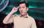 Câu đố Tiếng Việt: "Điều gì không dạy ta trở thành người tốt mà chỉ làm ta thoải mái hơn?"