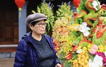 Người phụ nữ gần 30 năm làm lễ dâng Đức Thánh Trần