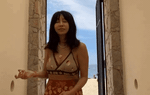 Minh tinh "Huyền Thoại Biển Xanh" U60 gây sốt với clip nhảy múa