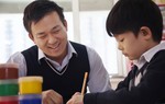 Con của 2 kiểu gia đình dù không học thêm cũng có thể trở thành học sinh giỏi