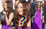 Hóa ra Jisoo có ẩn ý khi mặc váy tím tại Paris Fashion Week