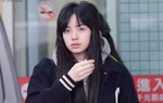 Hơn 22 triệu người ùa vào xem mặt mộc của Lisa (BLACKPINK) lúc mới ngủ dậy
