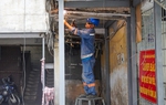 Cuộc sống tại chung cư hơn 40 năm ở TPHCM sau sự cố sập hành lang, cần di dời khẩn cấp