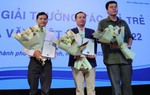Có một lớp nhà văn trẻ không né tránh