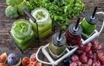 Uống nước ép rau củ sống có dễ nhiễm giun sán không?