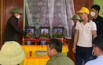 Xót xa đám tang 3 mẹ con tử vong trên đường đến trường ở Nghệ An