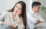 Chị dâu đòi anh tôi trả lương mới chịu ở nhà nội trợ