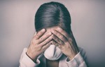 Nam thanh niên đột nhiên đau đầu dữ dội, yếu nửa người phải, đi mổ cấp cứu can thiệp ngay trong đêm