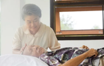 Biết mình không qua khỏi, bố chồng trăng trối một điều khiến cả nhà bàng hoàng