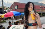 Bí quyết có ảnh đi biển đẹp của "thiên thần ăn xin" xứ Hàn