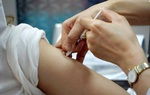 TPHCM tăng cường tiêm vaccine phòng Covid-19 xuyên lễ sau khi xuất hiện 4 biến thể mới 