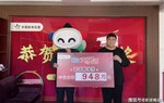 Làm ăn thất bại, chàng trai vét túi 7.000 đồng mua vé số rồi trúng 32 tỷ