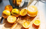 Top 5 loại nước trái cây làm trắng da được bác sĩ dinh dưỡng chia sẻ