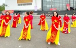 Vĩnh Phúc: 500 hội viên, phụ nữ đồng diễn dân vũ mừng ngày 30/4