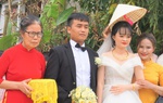 Nét đẹp văn hóa của tục mẹ chồng trao nón cho con dâu trong lễ cưới