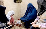 Taliban bị lên án vì lệnh cấm phụ nữ Afghanistan làm việc cho phái bộ của Liên hợp quốc