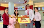 HDBank trao 10 sổ tiết kiệm cho khách hàng trúng thưởng “Tết đến xuân sang lộc ngập tràn”