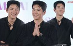 Ji Chang Wook để lộ dấu hiệu lão hóa ở tuổi 35 trong họp báo tại Thái Lan 
