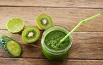 Nước dưa chuột uống cùng 2 thứ giúp trắng da, thải mỡ
