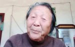 Cụ bà 80 tuổi cô đơn khi sống một mình: "Tôi không đòi hỏi các con phải ở bên nhưng thật quá trống trải"