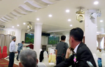 TPHCM: 2 nhóm người hỗn chiến trong tiệc cưới, cô dâu chú rể cùng khách tháo chạy tán loạn 