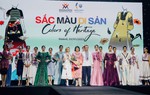 “Sắc màu di sản” tôn vinh áo dài Việt Nam và trang phục truyền thống Ukraina