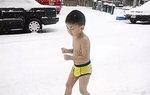 Cậu bé sinh non, 13 tuổi có bằng MBA, 14 tuổi thành nghiên cứu sinh tiến sĩ
