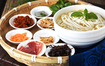 Bún qua cầu: Món ăn độc đáo và câu chuyện tình yêu cảm động đằng sau