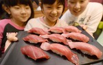 Tại sao người Nhật ăn cá sống mỗi ngày mà không sợ bị nhiễm ký sinh trùng?