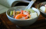 Canh mướp đắng hải sản thanh nhiệt ngày nắng