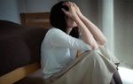 Chồng tìm mọi cách ép vợ nghỉ việc