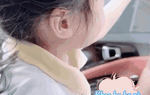Phản ứng bất ngờ của Nhã Phương và Trường Giang khi con gái nhận một bức thư ở lớp 