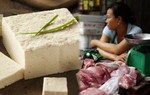 "Sáng chớ mua thịt lợn, muộn chớ mua đậu phụ": Câu nói có còn giá trị?