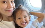 Hà Hồ nhí nhố bên con gái Lisa