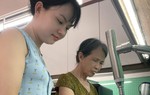 8x làm dâu 10 năm chưa một lần phải rửa bát, quét nhà, ngày đầu ra mắt còn bị nhận xét "cao số"