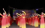 Phụ nữ Đà Nẵng: Tạo dấu ấn từ hoạt động dân vũ bên bờ sông Hàn
