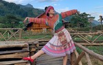 Dàn mỹ nhân Việt khoe sắc trong trang phục dân tộc