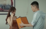 "Gia đình mình vui bất thình lình" tập 32: Trâm Anh được người đàn ông giấu mặt tặng túi Hermes