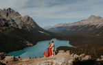 Đám cưới "bí mật" tuyệt đẹp ở Banff: Cô dâu chọn áo dài Việt Nam