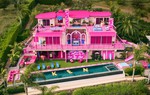 Nhà búp bê Barbie đời thực mở cửa cho du khách ở qua đêm