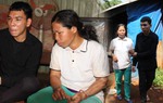 Cậu học trò ngừng ước mơ trở thành thầy giáo, về quê chăm sóc người mẹ mù