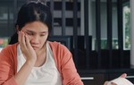 Chuyên gia tài chính nói về những thói quen chi tiêu khiến bạn không giữ được tiền