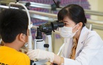 5 cách để giúp con không bị tăng độ cận thị
