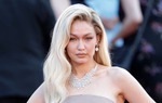 Gigi Hadid bị phạt 1000 USD vì tàng trữ cần sa 
