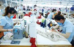 Nghiên cứu, giảm mức phí công đoàn từ 2% xuống 1% 