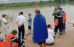 3 cháu bé đuối nước thương tâm khi tắm sông Lam